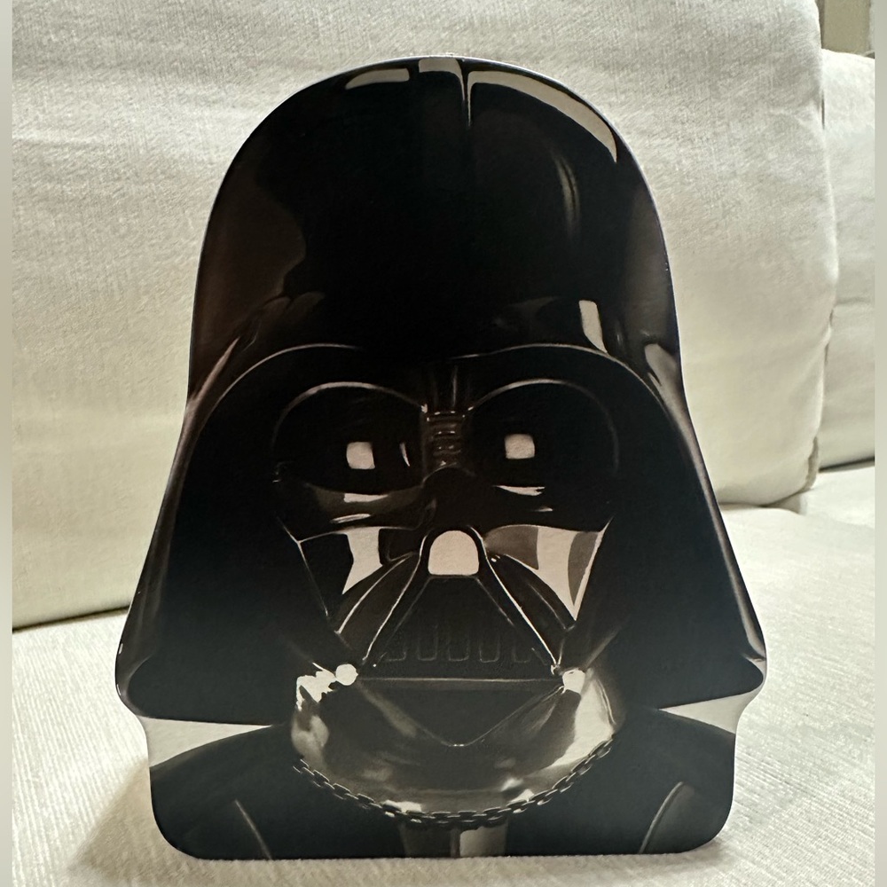 Disney Star Wars Darth Vader Metal Gift Tin with XL T-Shirt